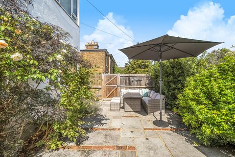 74 Second Cross Road, Twickenham, TW2 5RA