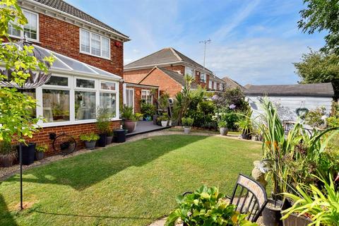 3 bedroom detached house for sale, Borstal Hill, Whitstable