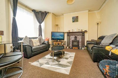 3 bedroom terraced house for sale, Emmanuel Road, Hastings