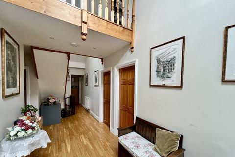 5 bedroom chalet for sale, Oaks Drive, St Leonards, BH24 2QP