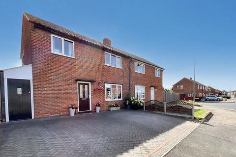 3 bedroom semi-detached house for sale, West Avenue, Wigston LE18