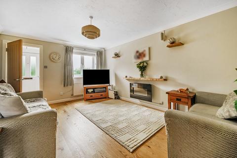 3 bedroom detached house for sale, Alexandra Gardens, Woking GU21