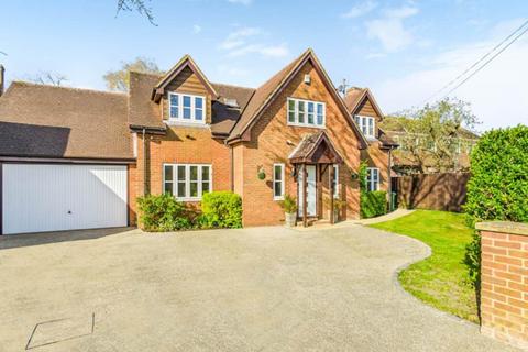 4 bedroom detached house for sale, Model Row, Buckland
