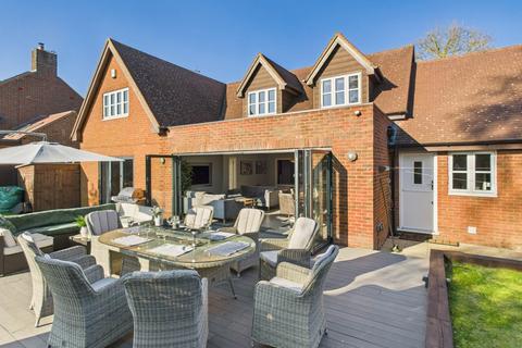 4 bedroom detached house for sale, Model Row, Buckland