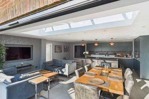 4 bedroom detached house for sale, Model Row, Buckland