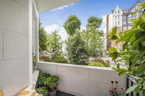 Flat 30, Neville Court Abbey Road, St Johns Wood, London, NW8 9DA