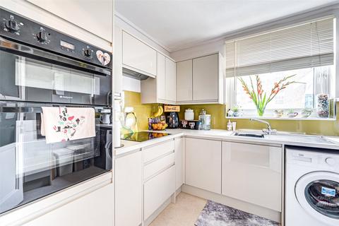 2 bedroom flat for sale, West Parade, Worthing, West Sussex, BN11