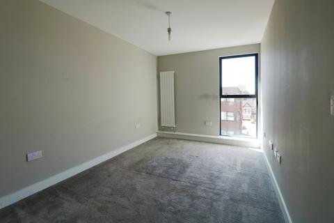 2 bedroom apartment to rent, Victoria Avenue, Southend On Sea, SS2