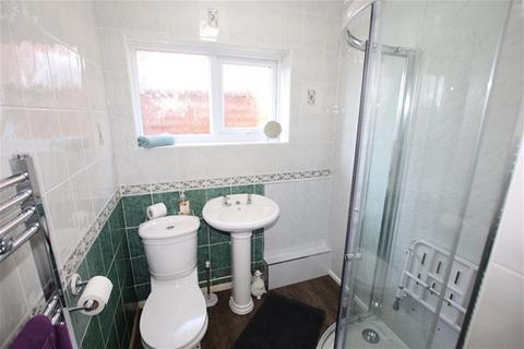 2 bedroom detached bungalow for sale, Norfolk Avenue, Holland on Sea