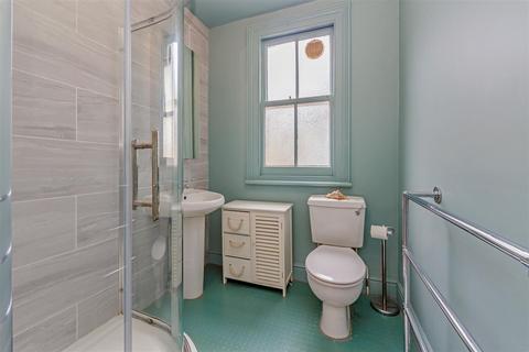 135 Constantine Road, London, NW3 2LR