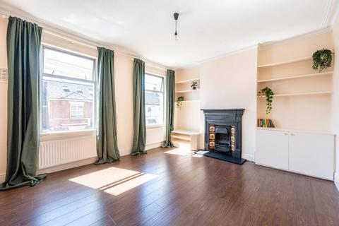 1 bedroom flat for sale, Victor Road, Kensal Green, London, NW10