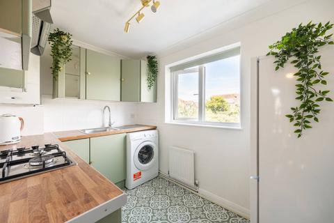 1 bedroom flat for sale, Victor Road, Kensal Green, London, NW10