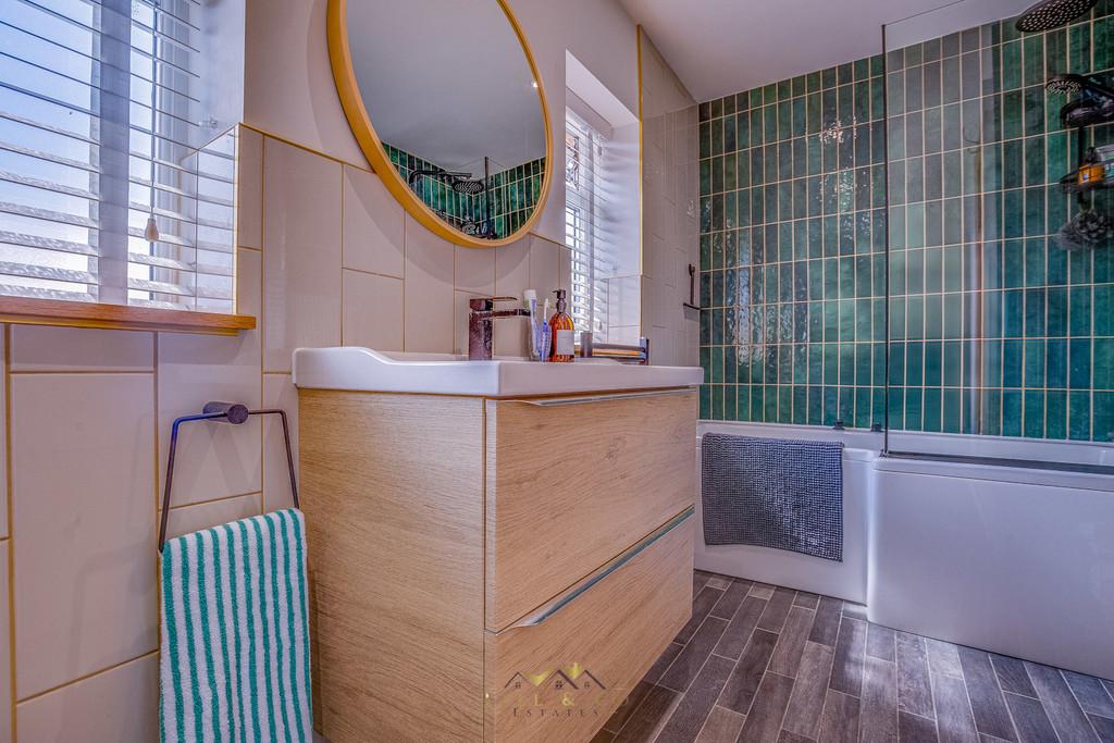 Bathroom 1.1