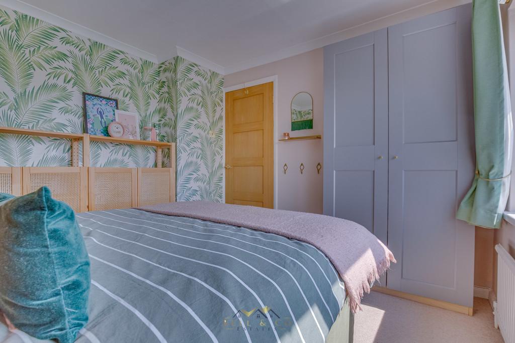 Bedroom 2.3