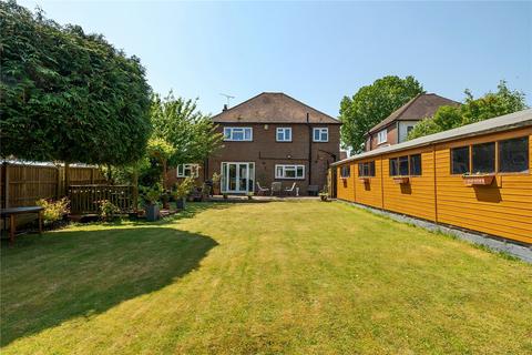 4 bedroom detached house for sale, Upper Weybourne Lane, Farnham, Surrey, GU9