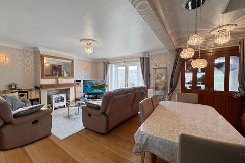 25 Bryn Coch, Beaufort, Ebbw Vale, NP23 5DT