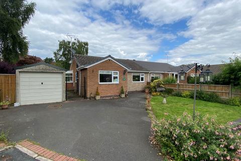 4 Moor Grove, Uttoxeter, ST14 7PT