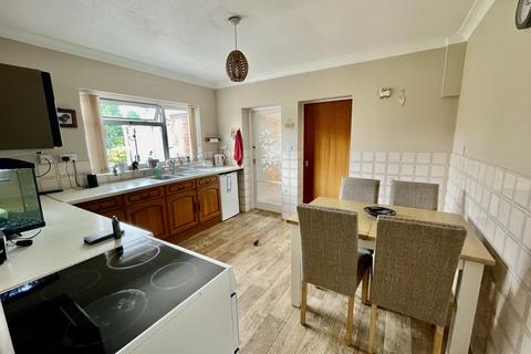 2 bedroom detached bungalow for sale, Meadowgate Lane, Spalding