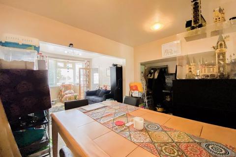 38 Bickford Road, Wolverhampton, WV10 0NH