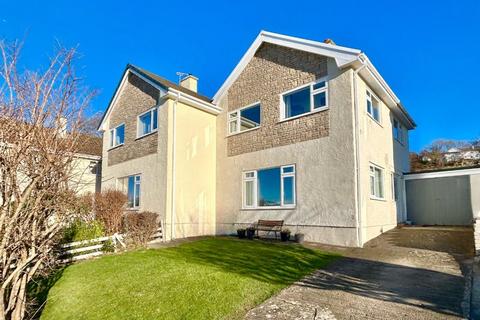 3 bedroom semi-detached house for sale, Gorwel, Llanfairfechan