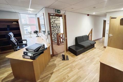 Workshop & retail space to rent, Eden Street, Bolton