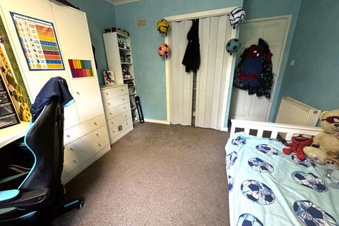 0/2, 82 Glenkirk Drive, Glasgow, G15 6AH