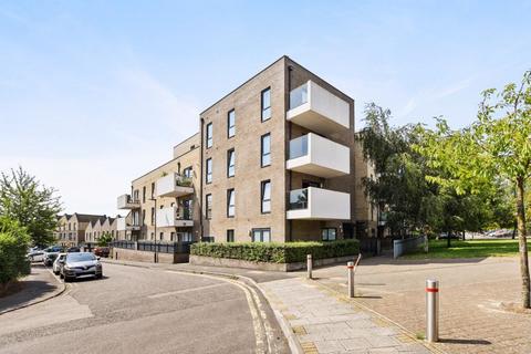 2 bedroom flat for sale, Tranquil Lane, Harrow