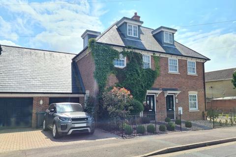 4 bedroom house for sale, Green Road, Gosport PO12