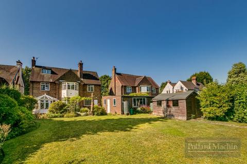 5 bedroom detached house for sale, The Ridge Way, Sanderstead