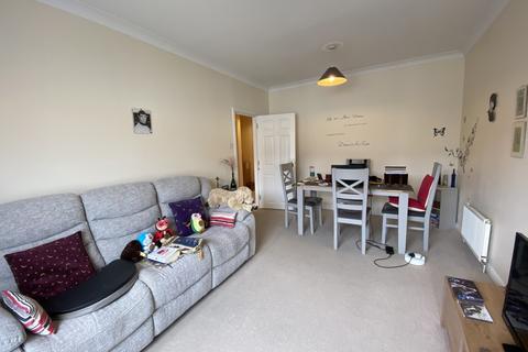 2 bedroom flat to rent, Ravensworth Gardens, Cambridge CB1