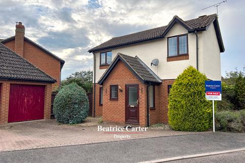 3 bedroom detached house for sale, De Havilland Court, Bury St. Edmunds IP28