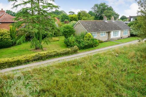 4 bedroom detached bungalow for sale, The Street, Hinderclay, Diss