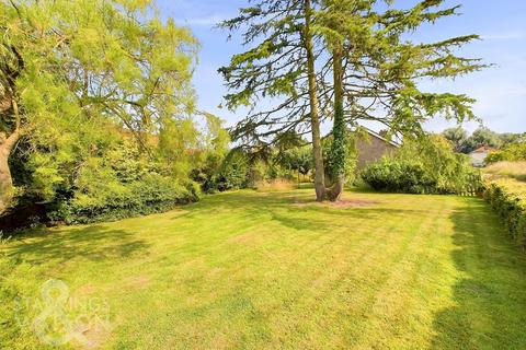 4 bedroom detached bungalow for sale, The Street, Hinderclay, Diss