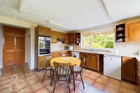 4 bedroom detached bungalow for sale, The Street, Hinderclay, Diss