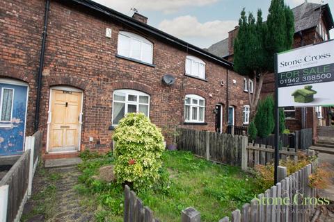 2 bedroom terraced house for sale, Leigh Road, Atherton M46 0PB