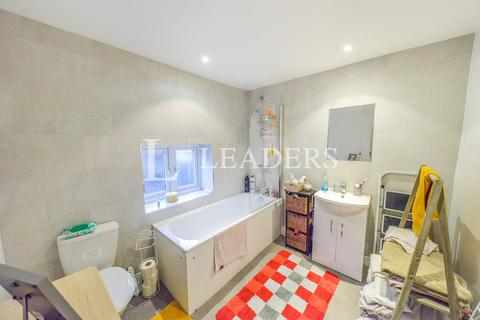 1 bedroom end of terrace house to rent, High Street