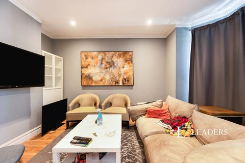 1 bedroom in a house share to rent, Fawcett Road, Southsea