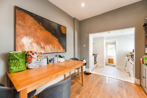 1 bedroom in a house share to rent, Fawcett Road, Southsea