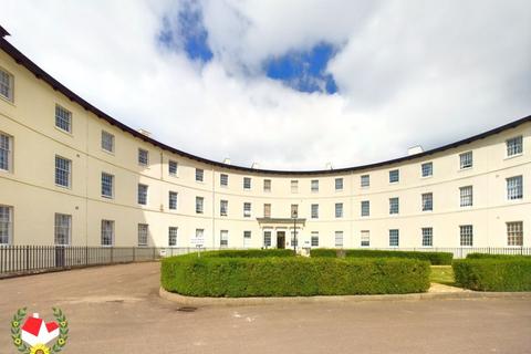 2 bedroom apartment for sale, The Crescent, Gloucester