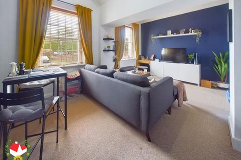 2 bedroom apartment for sale, The Crescent, Gloucester