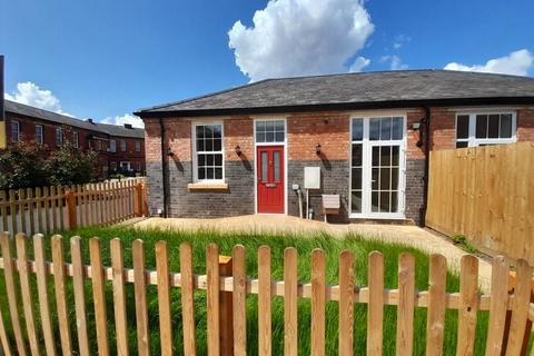 2 bedroom bungalow for sale, Gainsford Road, Humberstone