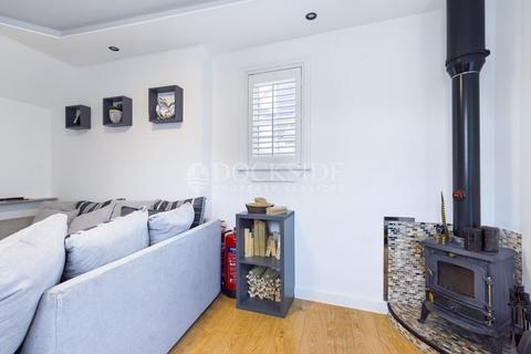 1 bedroom property for sale, Knight Road, Rochester