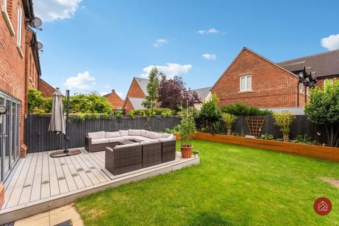 5 bedroom detached house for sale, Hart Walk, Bicester OX25