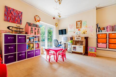 72 Downend Road, Fishponds, Bristol, BS16 5AW