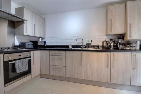 2 bedroom apartment for sale, St. Georges Parkway, Stafford ST16