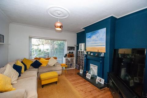 1 bedroom apartment for sale, Marine Parade, Leigh-On-Sea SS9