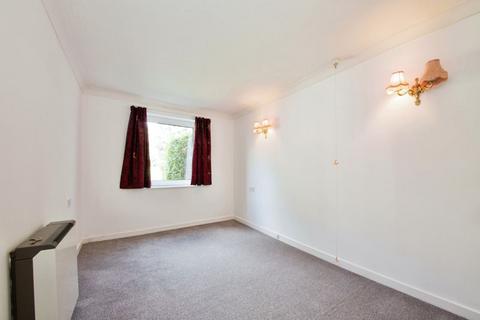 1 bedroom retirement property for sale, Friern Watch Avenue, North Finchley N12