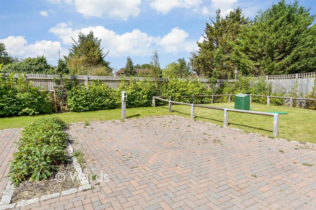 Driveway/Parking