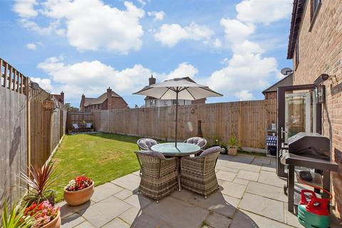 undefined, Sapphire Park, Sutton Valence, Kent