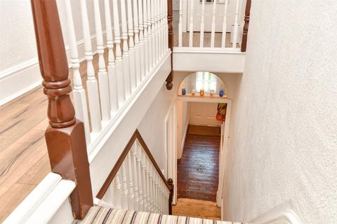78 Boundary Road, Chatham, ME4 6UG